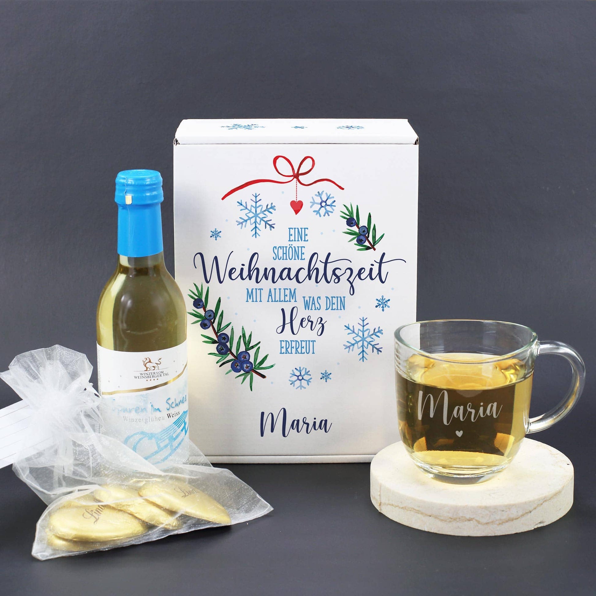 Weihnachtsgeschenkset mit Glühwein, graviertem Glas und Lindt Schokolade – personalisiert –
