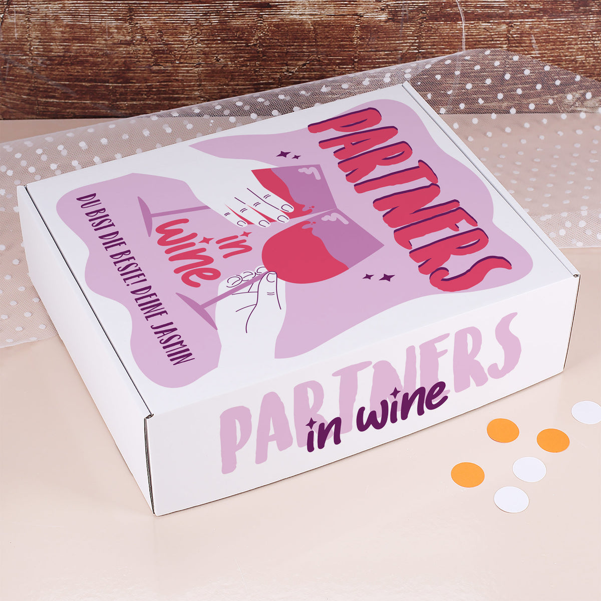 Partners in Wine - Wein Geschenk Set mit zwei Weingläsern und veganem Biorebe Wein