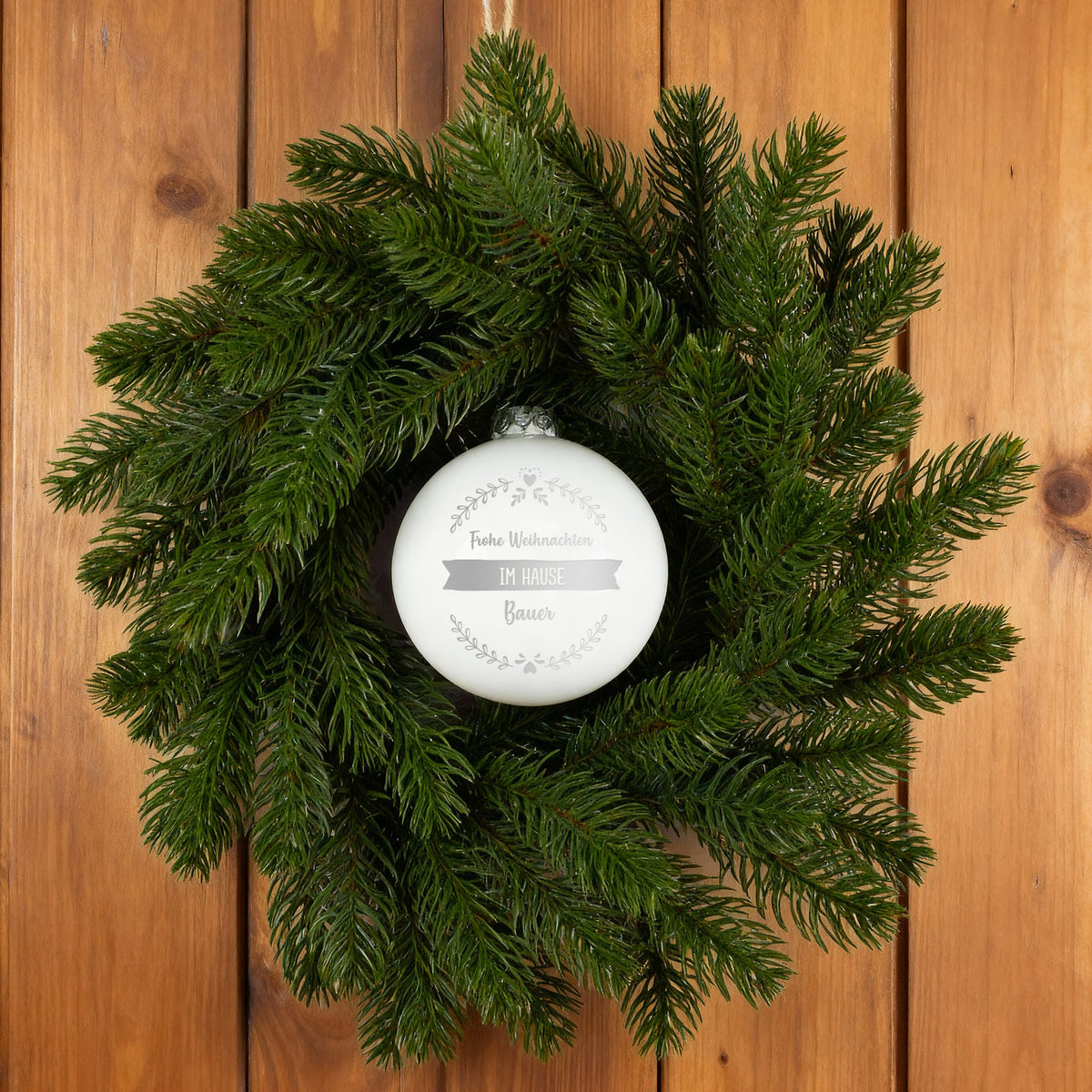 Türkranz & Wandschmuck mit personalisierter Christbaumkugel mit Text –