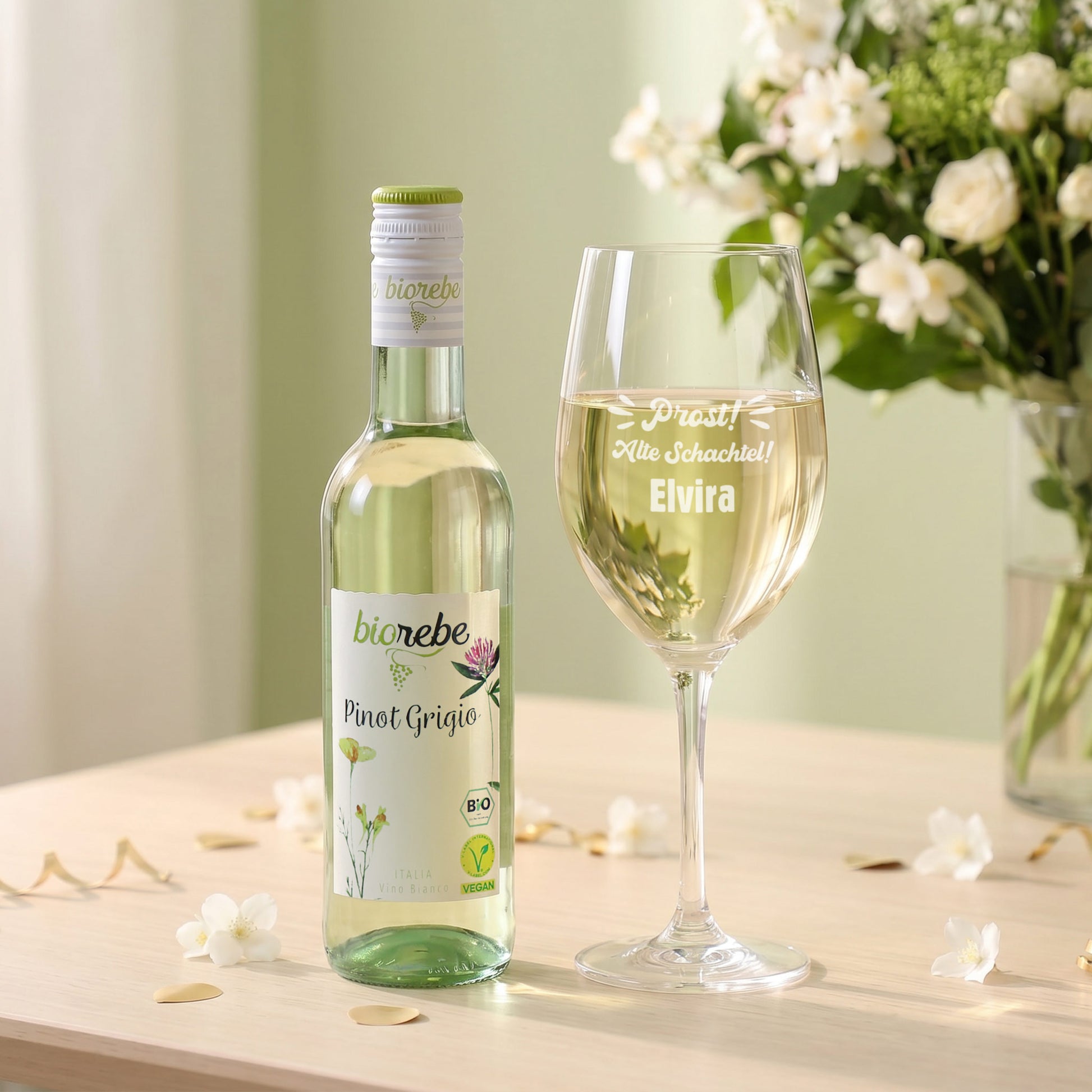 Biorebe Pinot Grigio mit graviertem Leonardo Weißweinglas Prost Alte Schachtel und Name Elvira