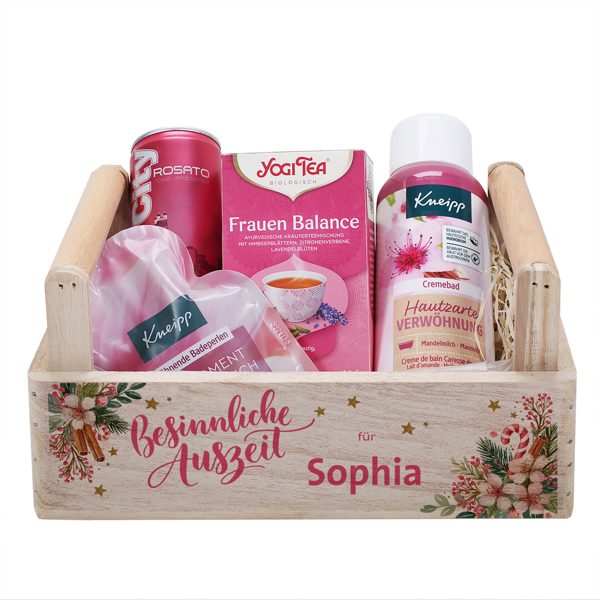Freigestellter personalisierter Präsentkorb „Besinnliche Auszeit für Sophia“ mit Rosato, Tee und Kneipp Badepflege