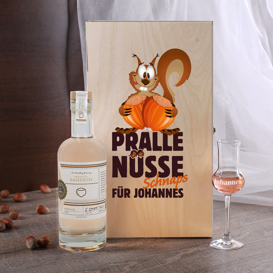 Personalisiertes Geschenkset mit Grappaglas und Haselnussschnaps