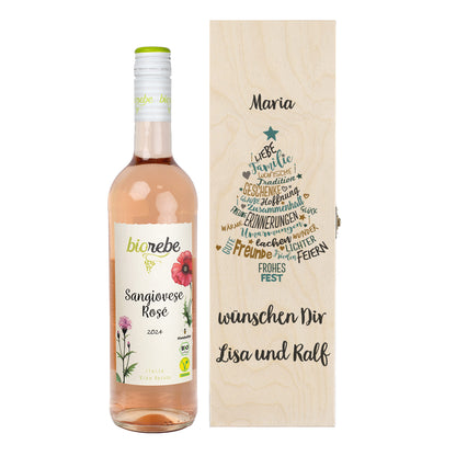 Flasche Biorebe Sangiovese Rosé 2024 mit Holzbox „Frohe Weihnachten“ und Namensgravur Maria, Lisa und Ralf