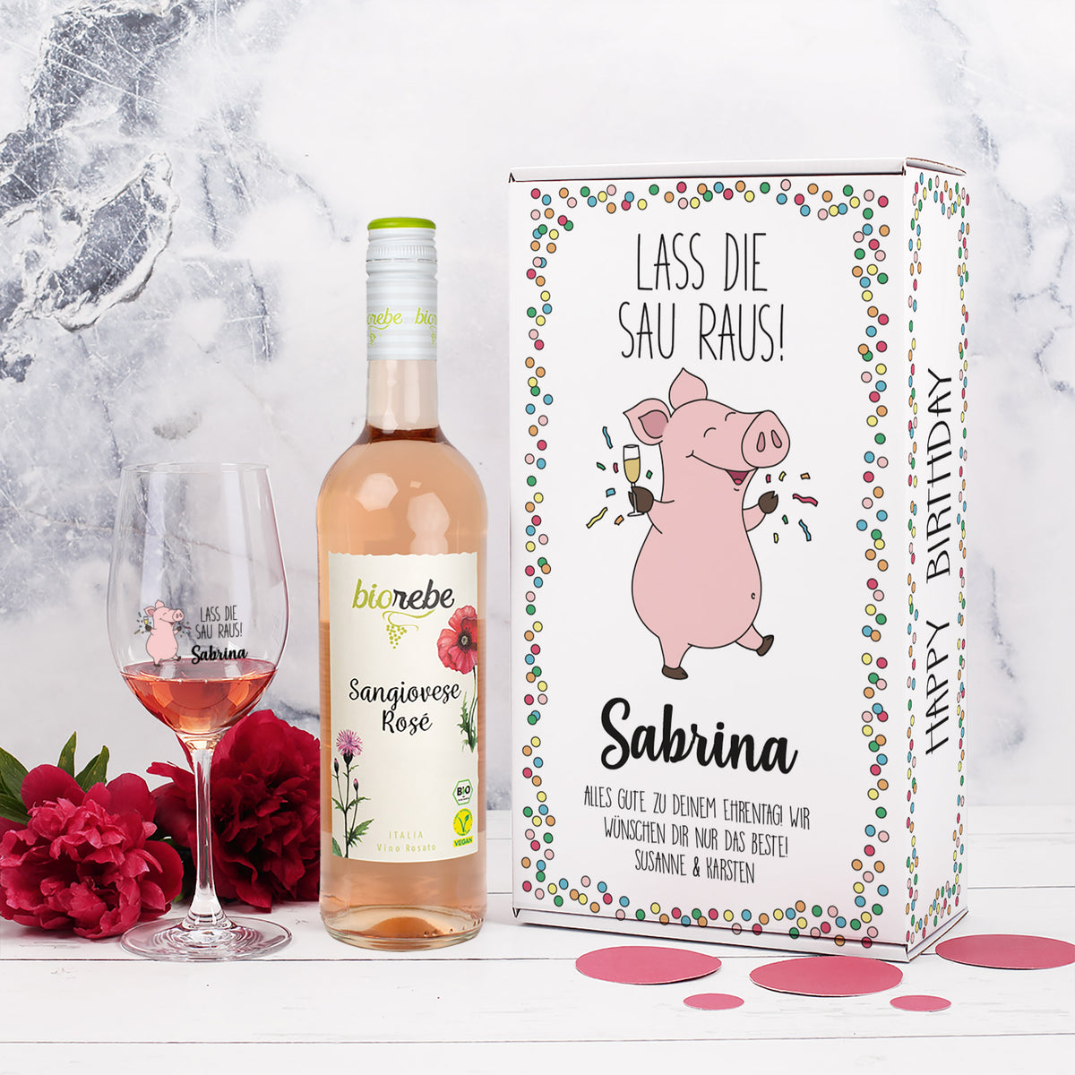 Lass die Sau raus! - Geschenkset zum Geburtstag mit Biorebe Wein und Weinglas