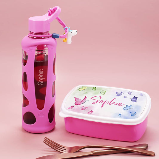 Trinkflasche mit Silikonhülle und Brotdose in Rosa