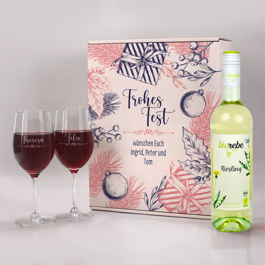 Geschenk Set zu Weihnachten mit 2 Weingläsern und Biorebe Wein in Geschenkverpackung