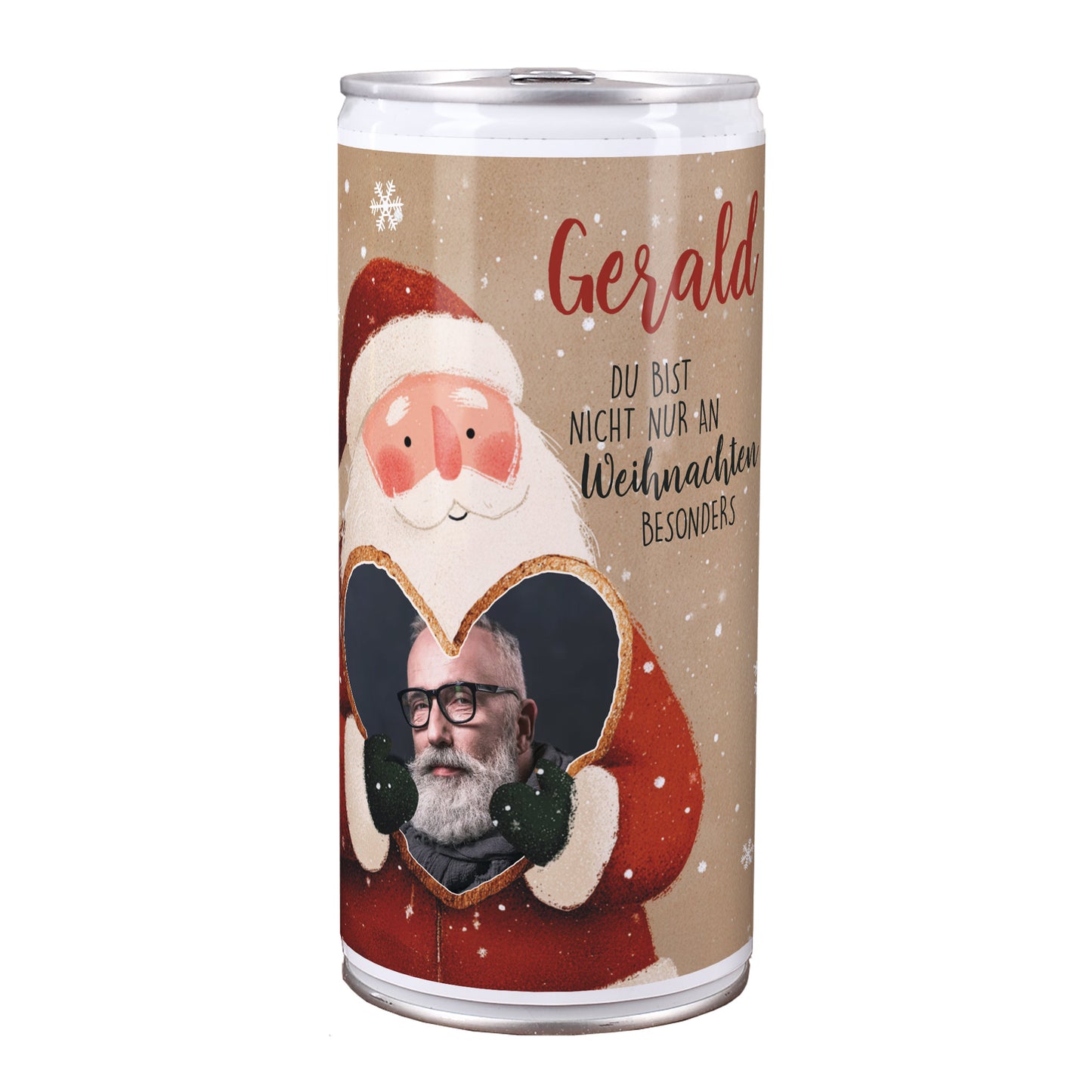 Nahaufnahme der personalisierten Weihnachtsbier-Dose mit Santa-Motiv, Fotoherz und Name.