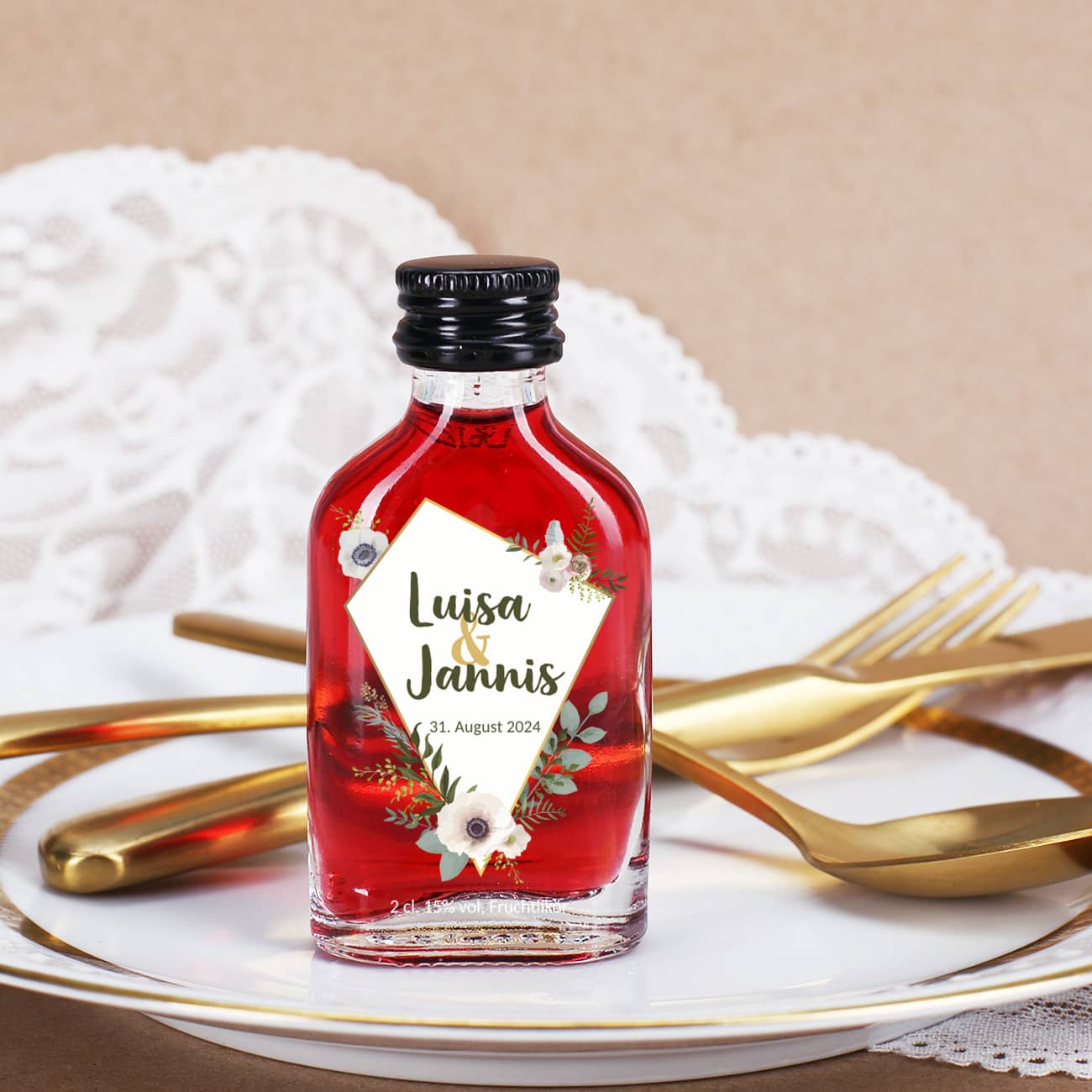 schnaps aufbewahren Kleiner Schnaps zum Polterabend oder zur Hochzeit mit Namen und Datum bedruckt Personalisierte Hochzeitsliköre