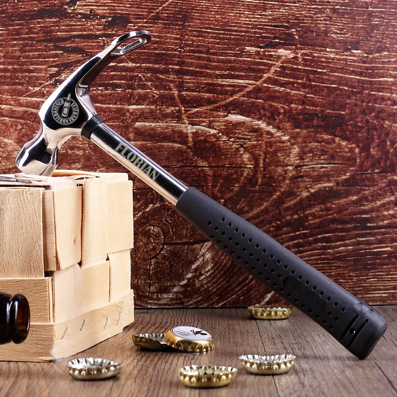 Feierabend Hammer mit Gravur und Flaschenöffner
