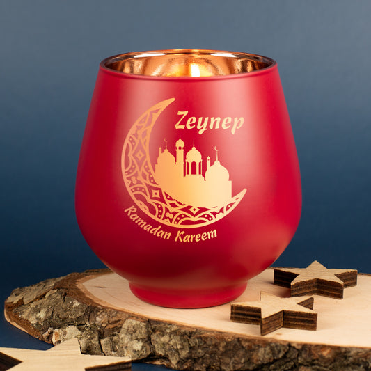Personalisierbares Ramadan-Windlicht in Rot mit Gravur „Zeynep“ und Halbmond-Moschee-Motiv