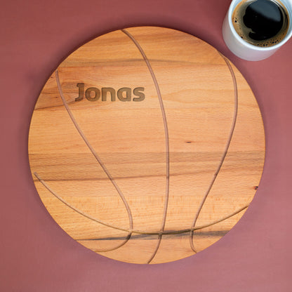 Rundes Basketball-Brett aus Buchenholz mit Namensgravur Jonas
