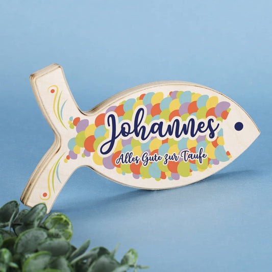 Niedlicher Fisch aus Holz mit bunten Schuppen und persönlichem Aufdruck
