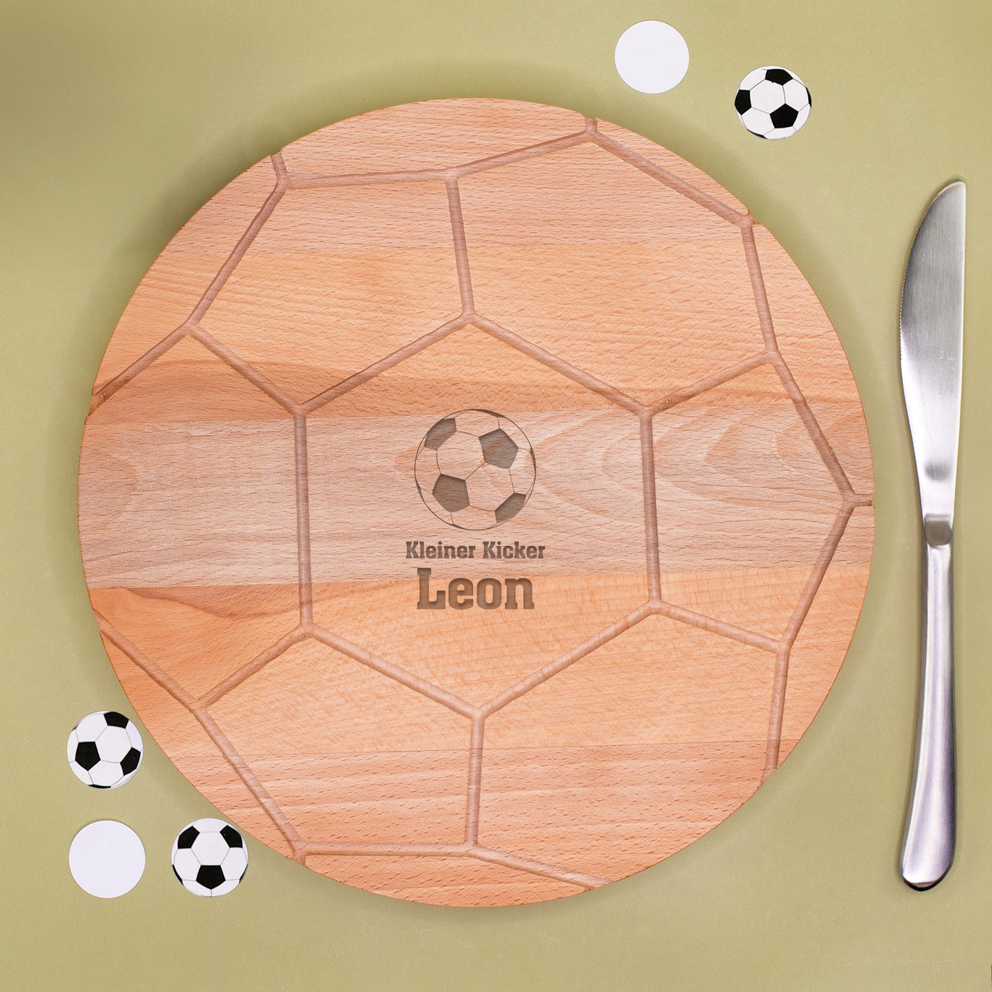 Rundes Buchenholzbrett im Fußballdesign mit Gravur Fußballlogo, Wunschtext und Name