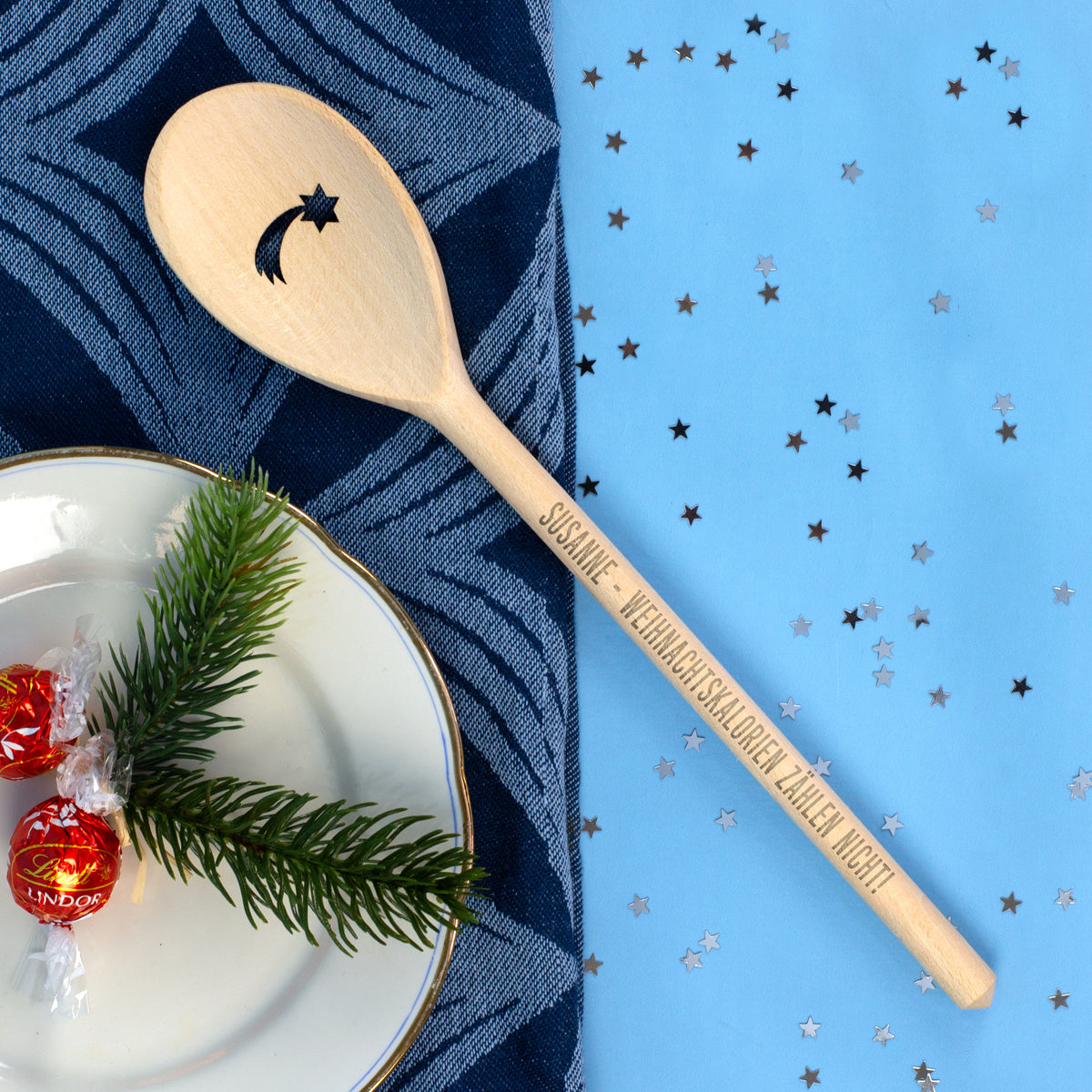 Holzkochlöffel mit Sternschnuppe und Gravur Susanne – Weihnachtskalorien zählen nicht als lustiges Weihnachtsgeschenk