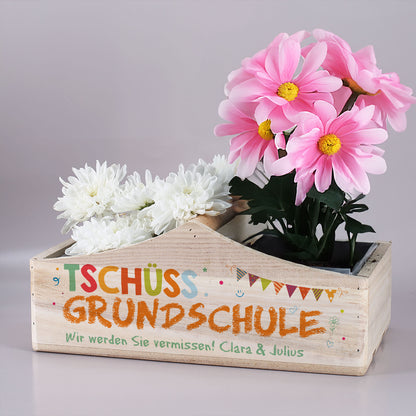 Tschüss Grundschule - Präsentkorb Pflanzkiste als Abschiedsgeschenk für Lehrer