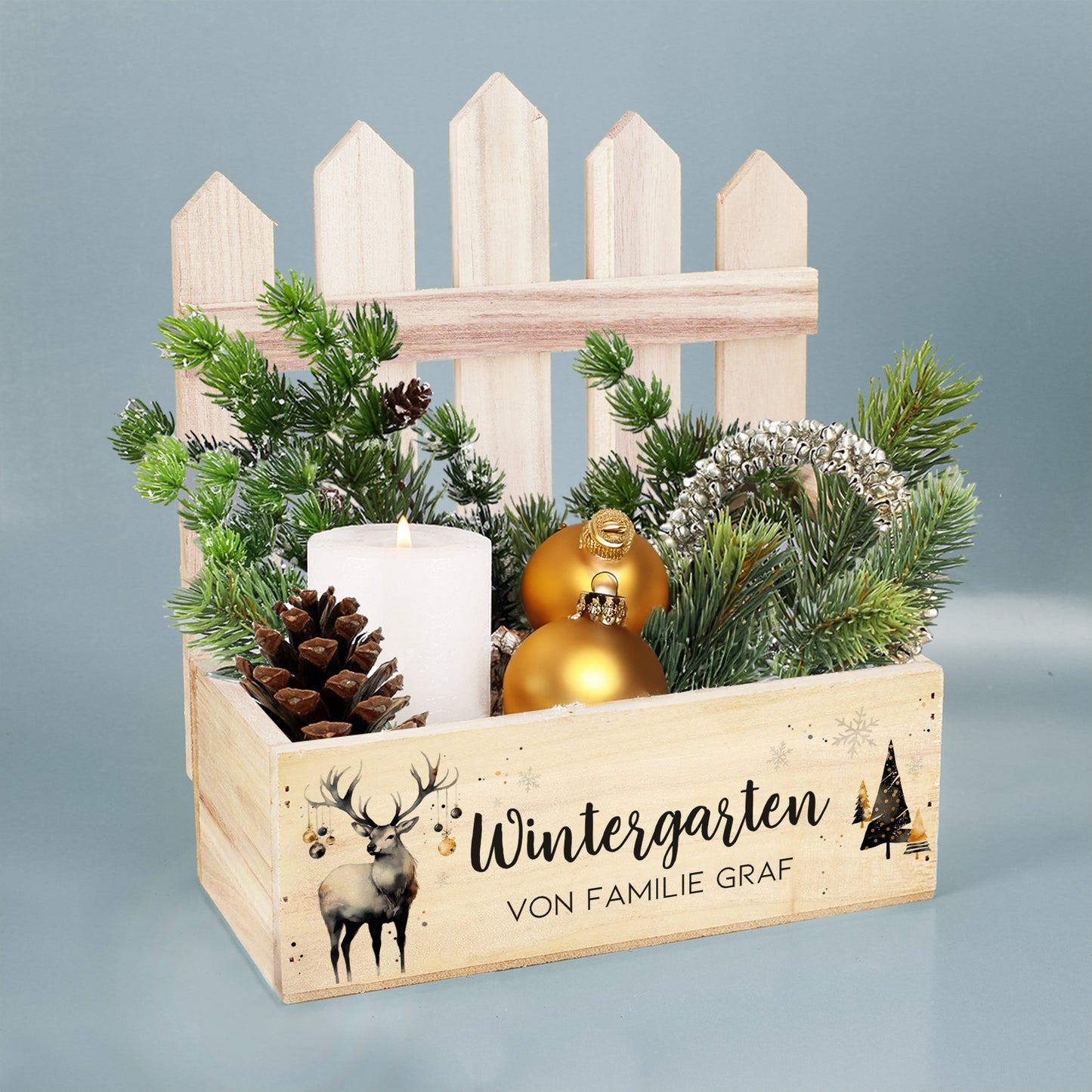 Holzkorb mit Zaun und Personalisierung für Weihnachtsgeschenke