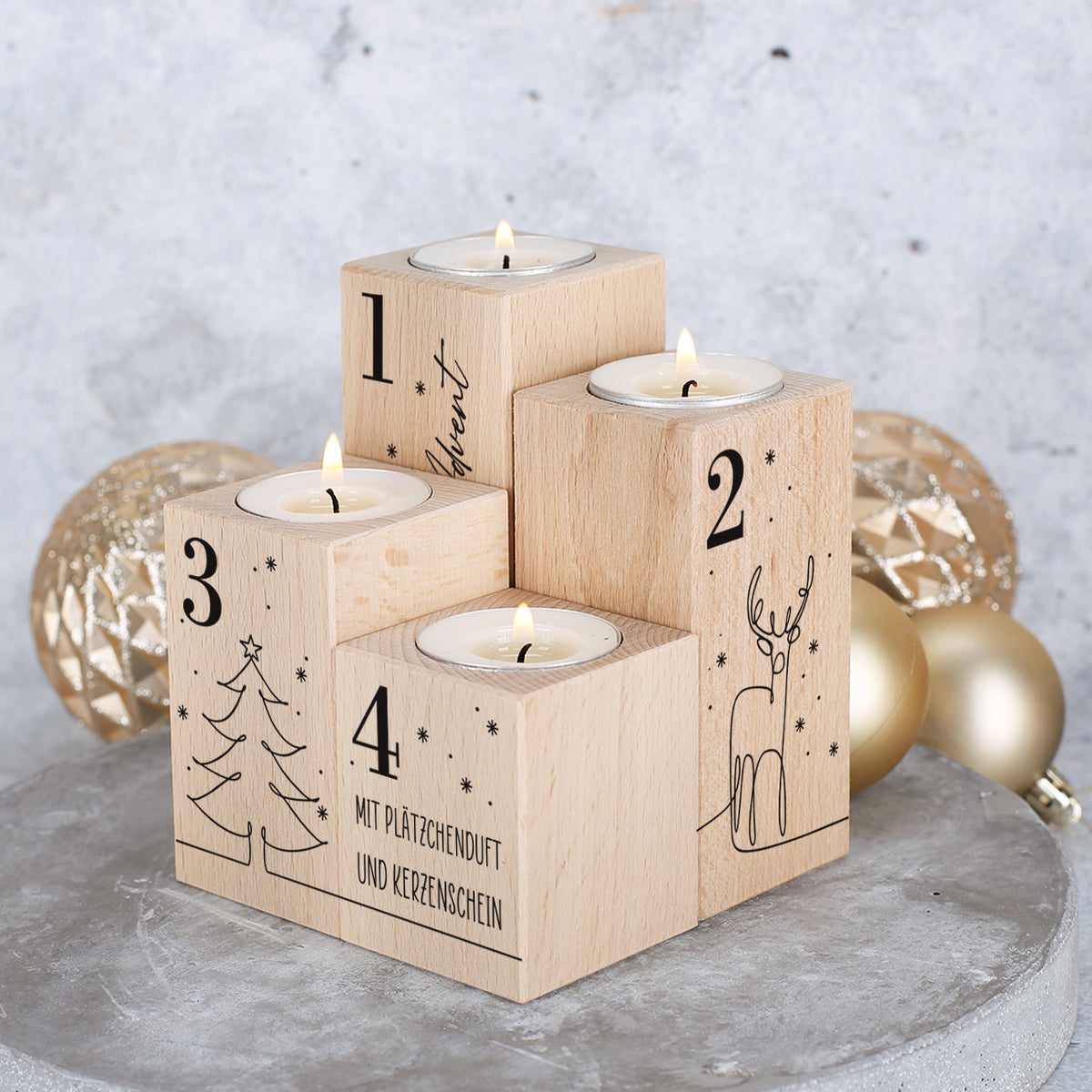 Adventskranz mit Holzteelichthaltern