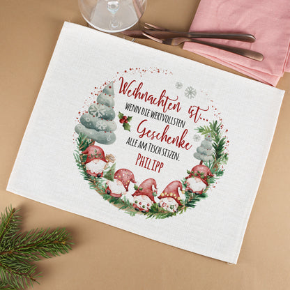 Personalisierbares Platzdeckchen mit Wichtelmotiv zu Weihnachten –