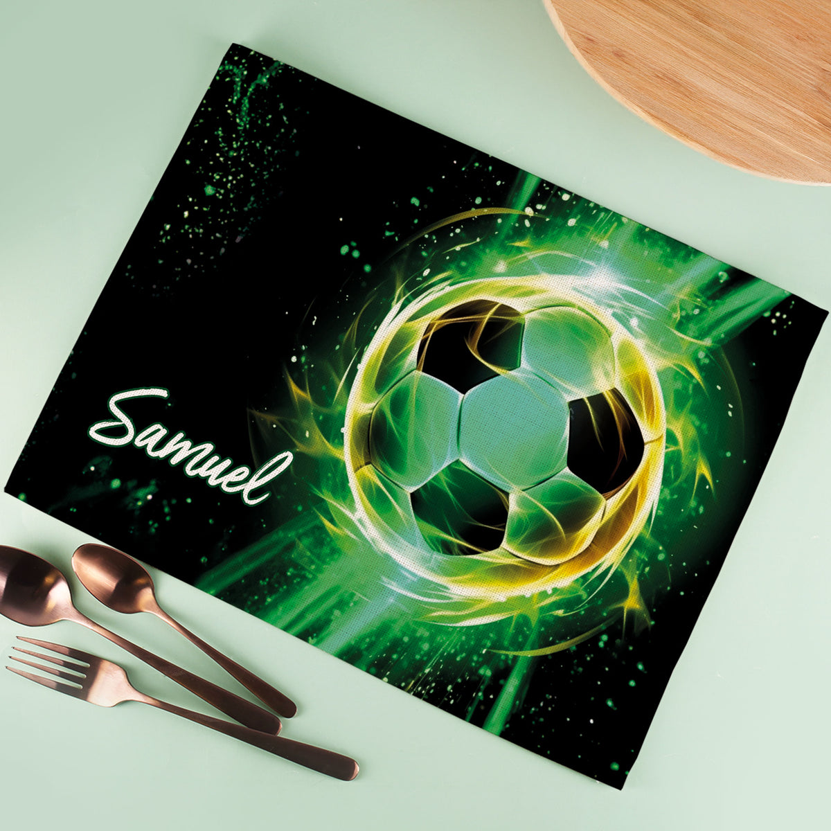 Personalisiertes Platzdeckchen aus Stoff mit Fußballmotiv und Name –