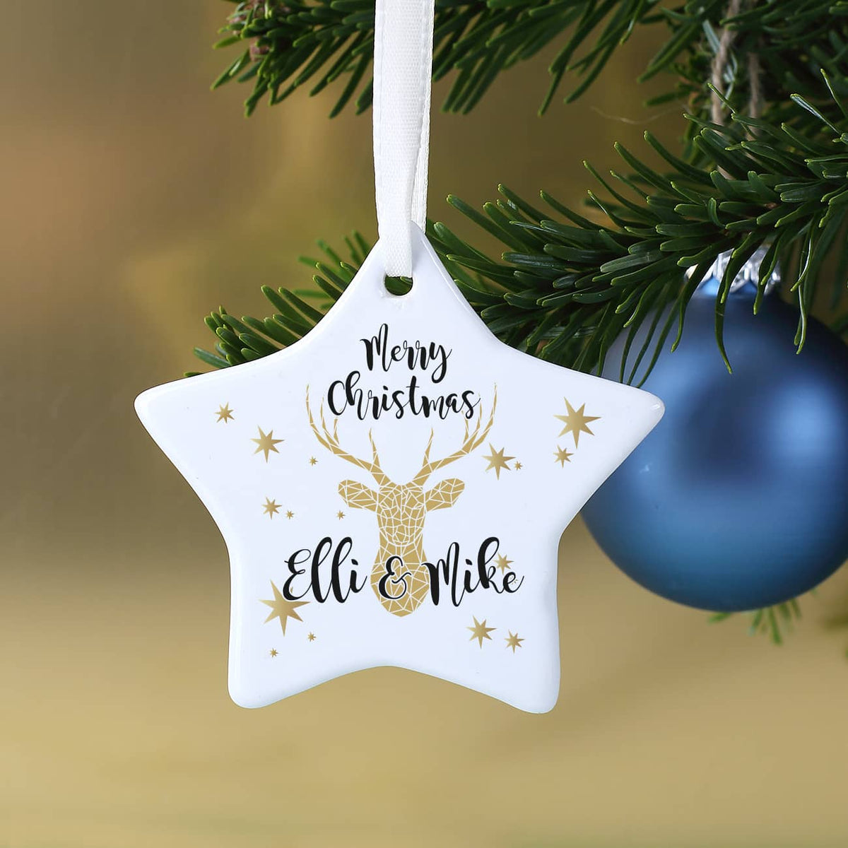 Bedruckter Stern aus keramik mit modernen Weihnachtsmotiv und Ihrem Wunschnamen –