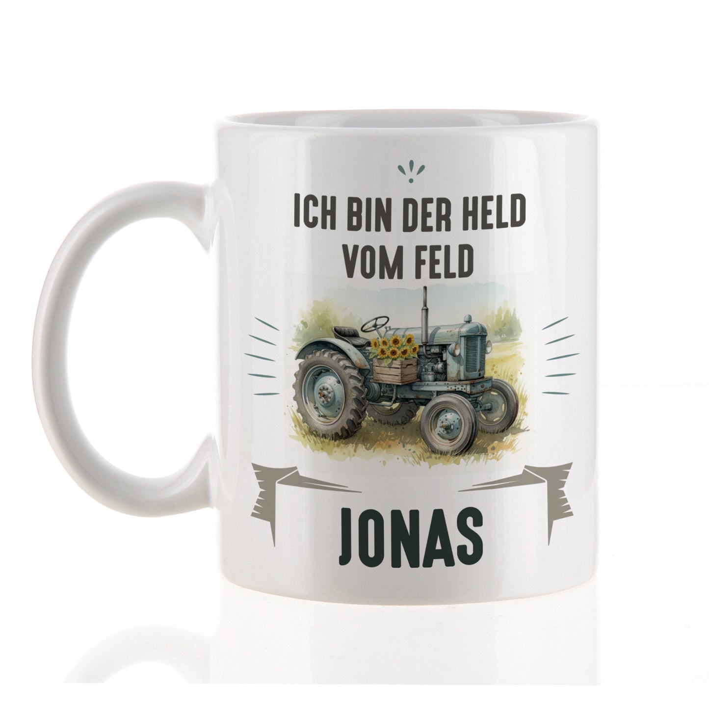 Retro-Traktor-Tasse mit der Aufschrift „Ich bin der Held vom Feld“ und Name Jonas, auf weißem Hintergrund