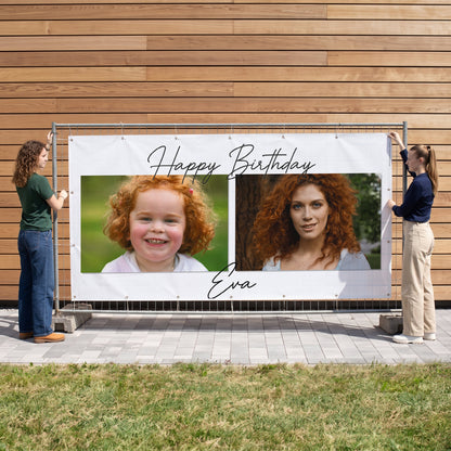 Personalisiertes Bauzaunbanner zum Geburtstag mit zwei Fotos, Happy Birthday Schriftzug und Name vor Holzwand
