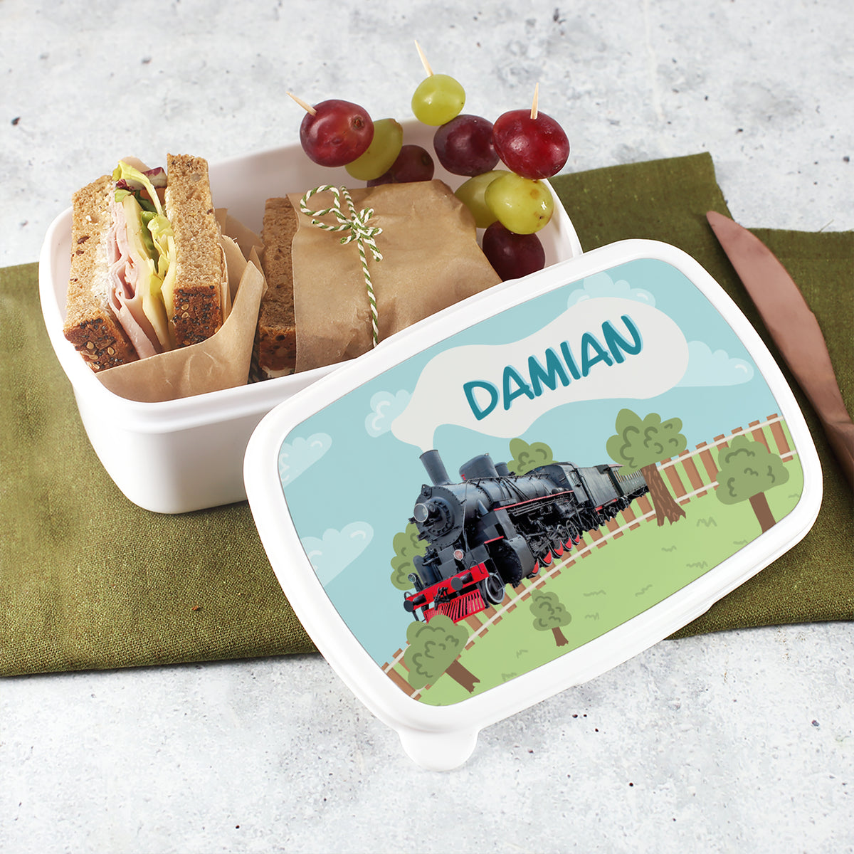 Personalisierte Brotdose mit Retro-Dampflok für kleine Eisenbahn-Fans –