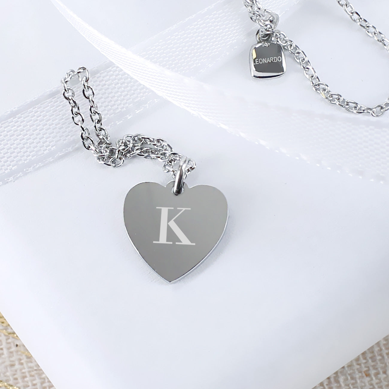 Kette mit Herz Anhänger & Gravur einer Initiale in Silber