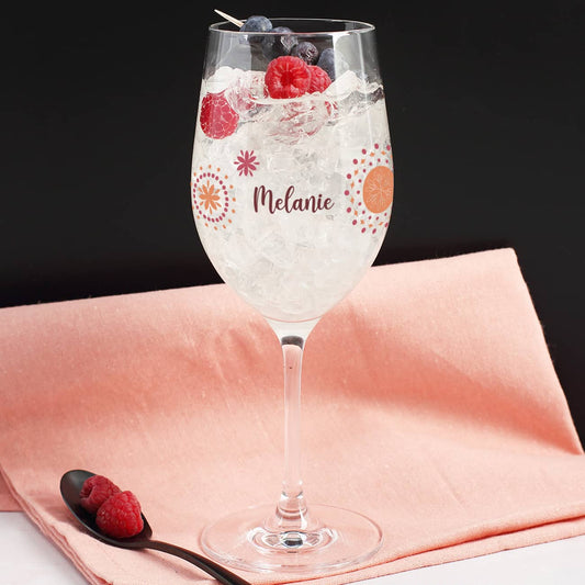 Weinglas mit buntem Druck von Blumen und Name nach Wunsch
