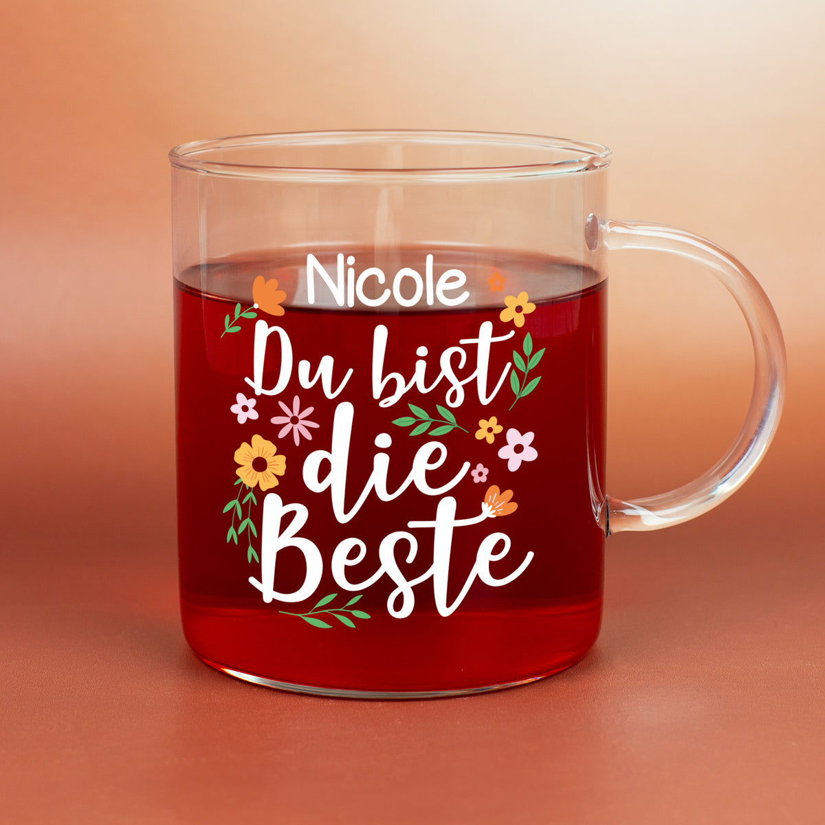 Glas Teetasse mit Namen Nicole und floralem Design Du bist die Beste als Geschenkidee für Muttertag