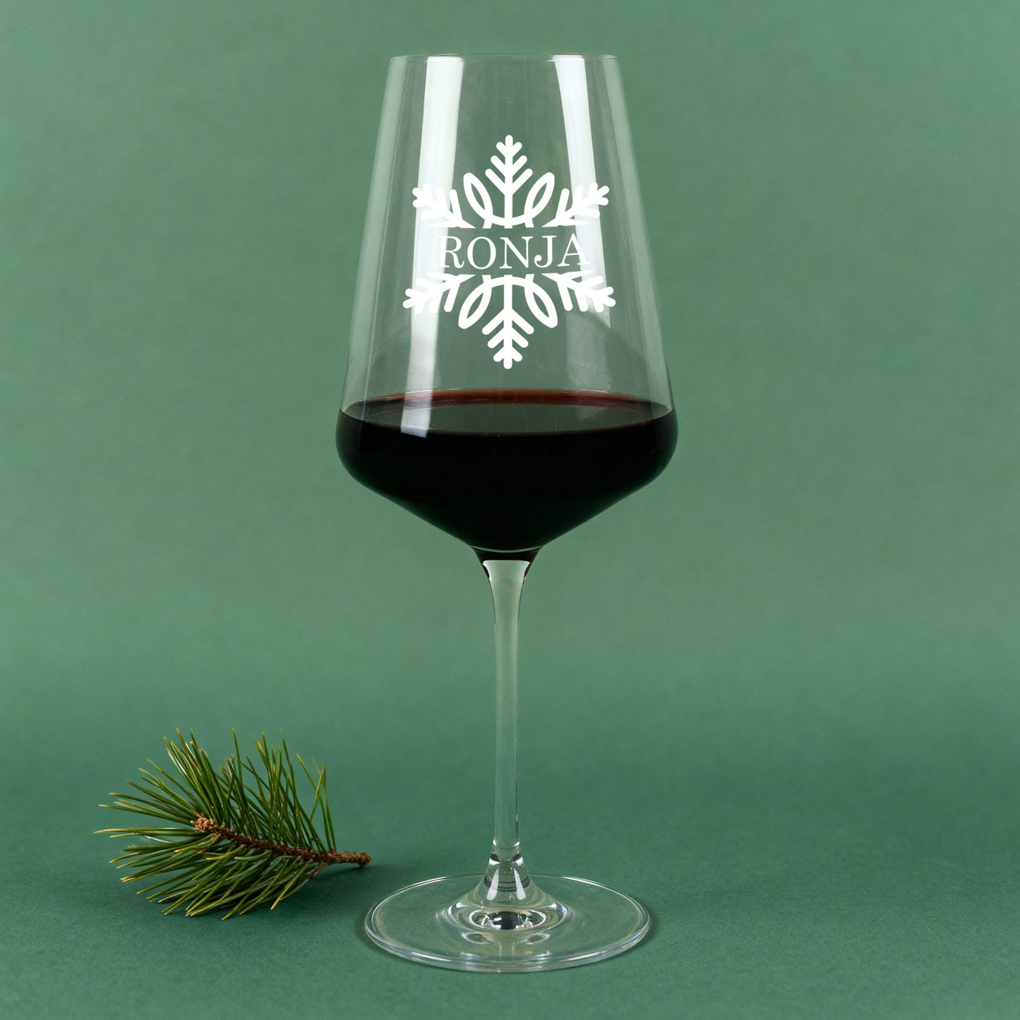 Personalisiertes Schneeflocken-Weinglas von Leonardo mit Name Ronja