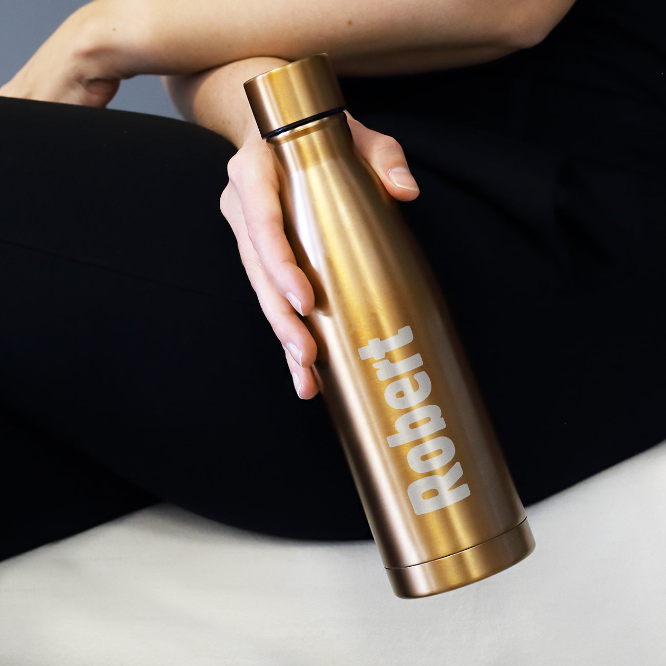 Thermosflasche in zwei Farben mit Ihrem Wunschnamen