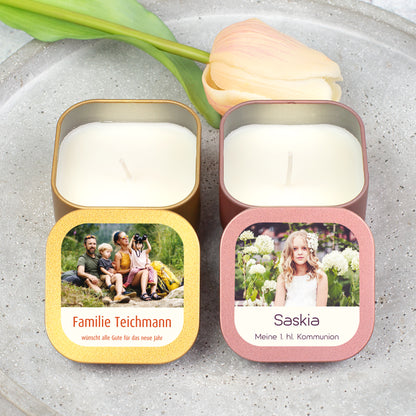 Goldene und roségoldene Mini Duftkerzen mit Foto und Wunschtext als Gastgeschenk und Tischdeko