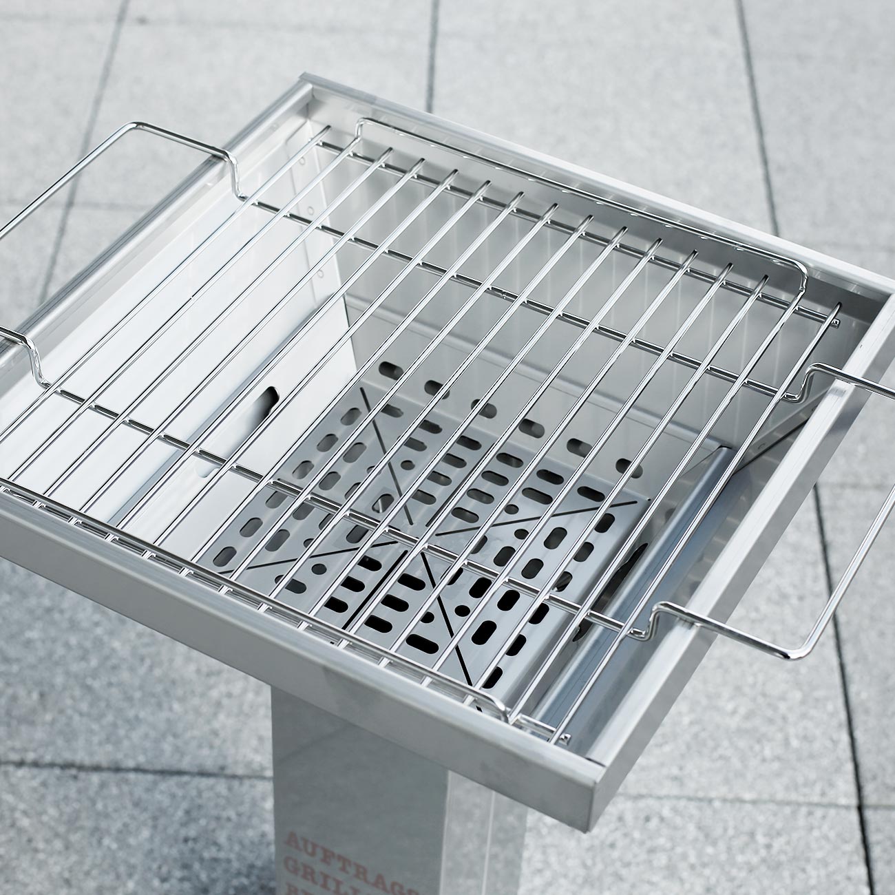 T2 Thüros Säulengrill