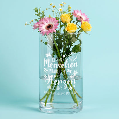 Gravierte Blumenvase mit Spruchmotiv und Wunschtext als Abschiedsgeschenk für Kita Gruppe oder Kindergarten