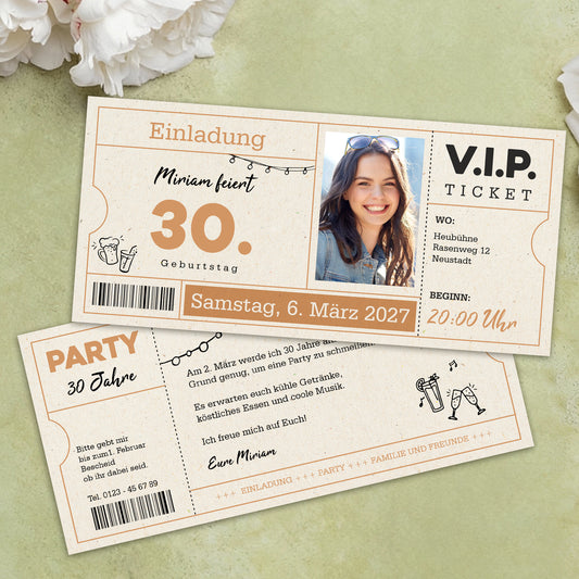 Personalisierte Einladungskarte zum Geburtstag als VIP Ticket mit Foto & Wunschtext | DIN lang Karte