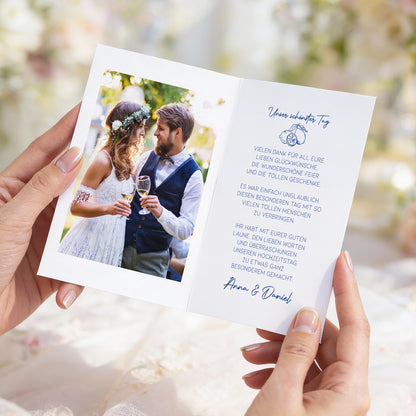 Personalisierte Dankeskarte zur Hochzeit als Klappkarte mit Foto auf der Vorderseite und Schriftzug „Vielen Dank“, mediterranes Design