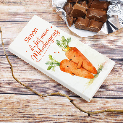 Schokoladentafel als Valentinstagsgeschenk mit Möhrchenprinz-Design, Name und roter Schrift auf Verpackung