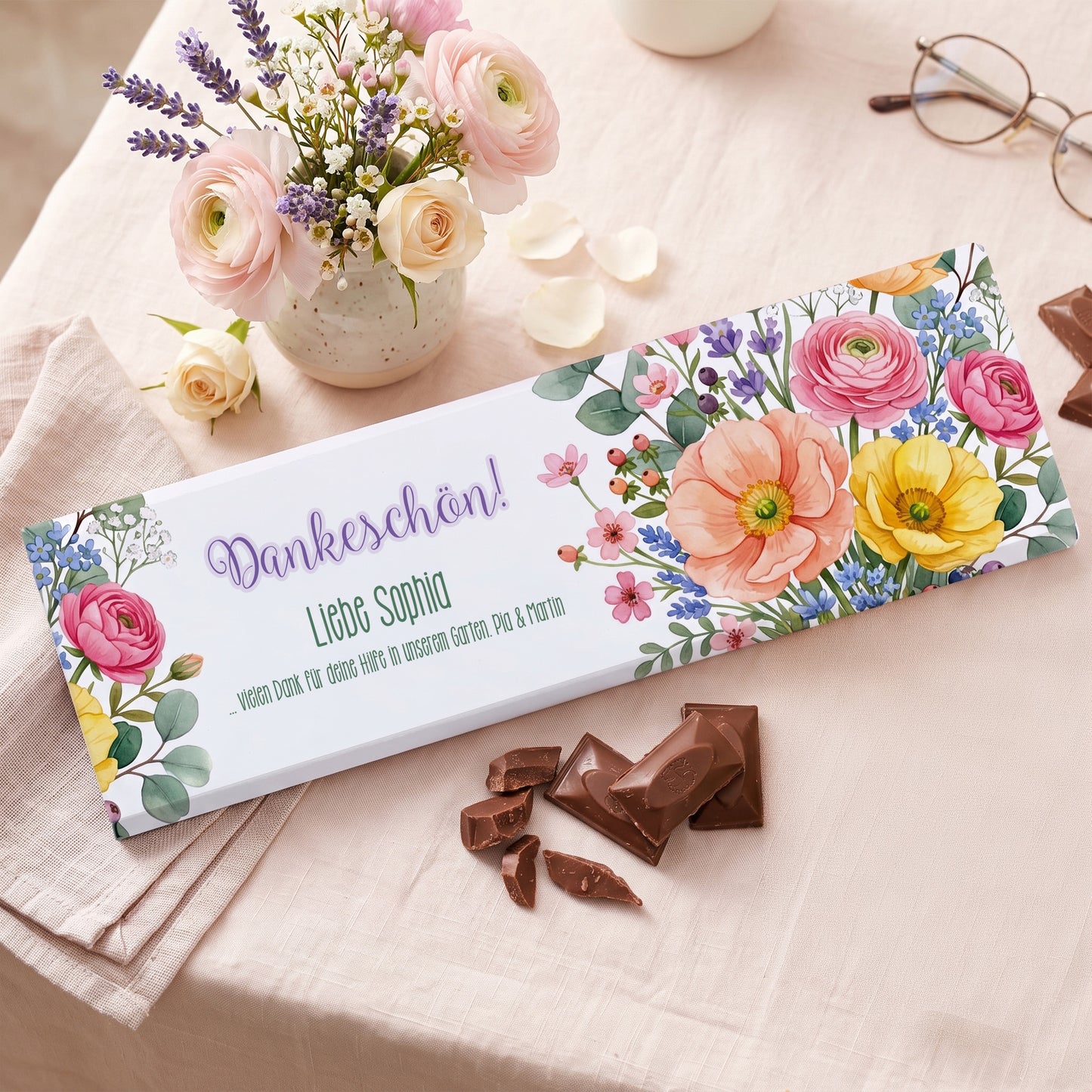 Personalisierte XL Schokolade mit Blumenmotiv, Dankeschön Text und Name Sophia