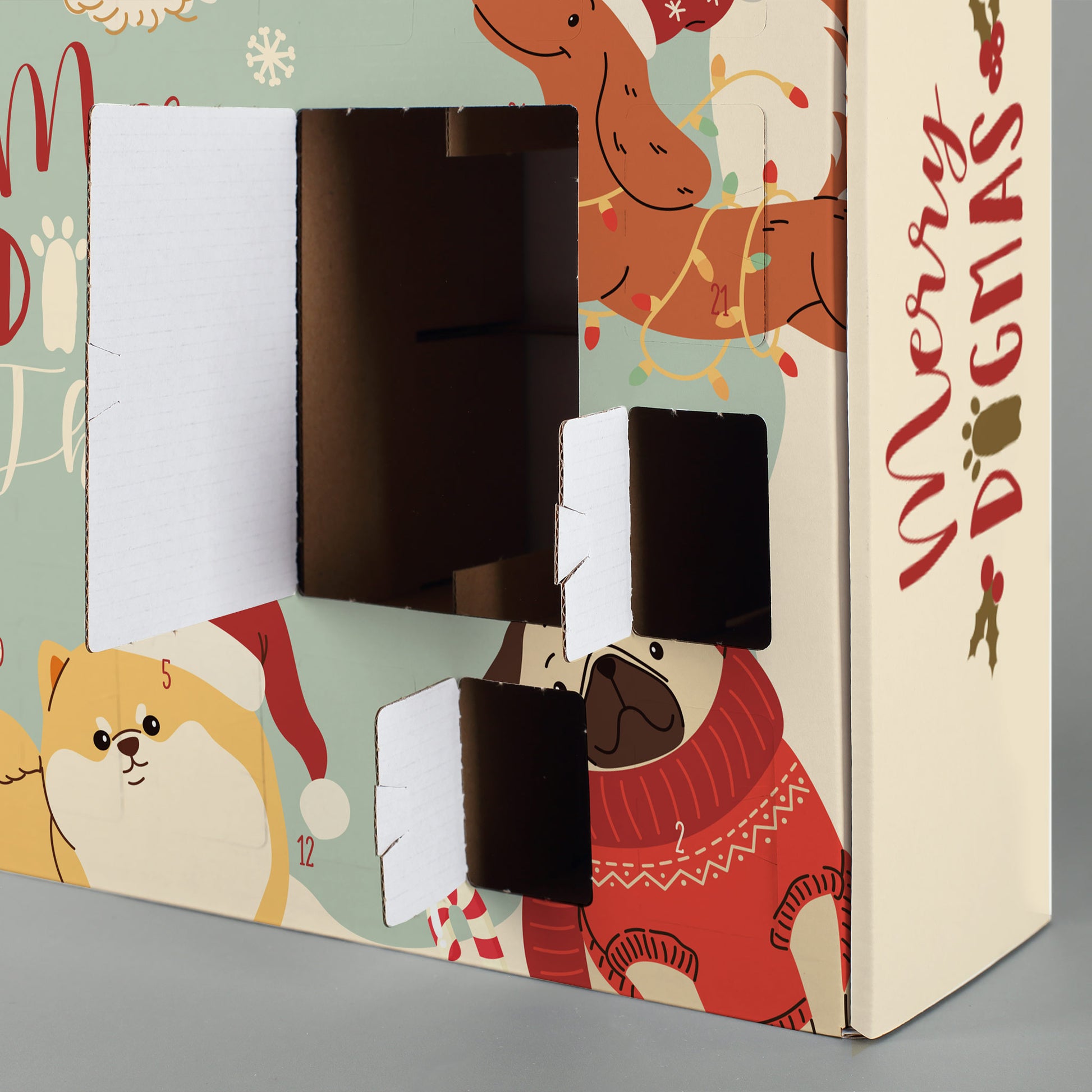 Detailansicht geöffnete Türchen vom „Merry Dogmas“ Adventskalender zum Befüllen