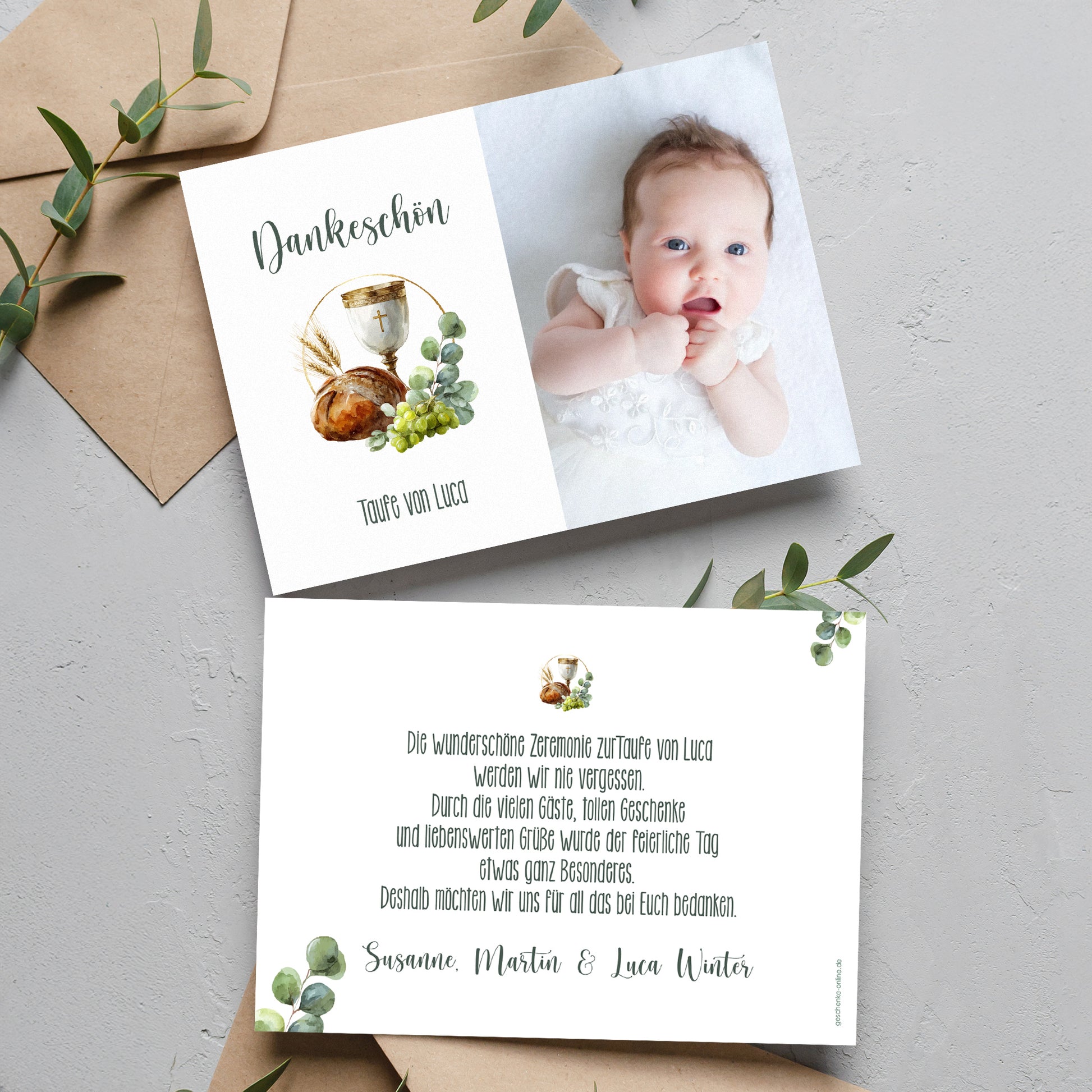 Personalisierte Dankeskarte zur Taufe mit Babyfoto und christlichem Motiv auf der Vorderseite