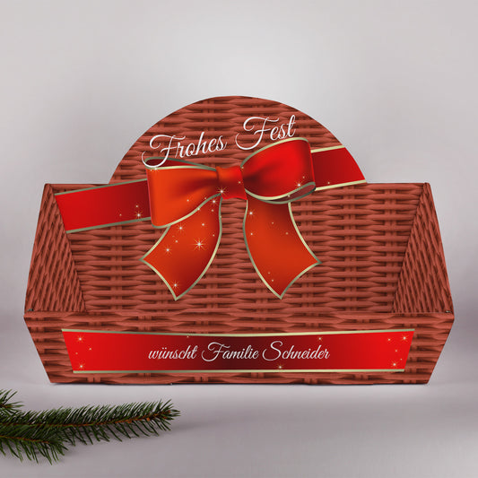 Weihnachtlicher Geschenkkorb mit personalisierter Aufschrift
