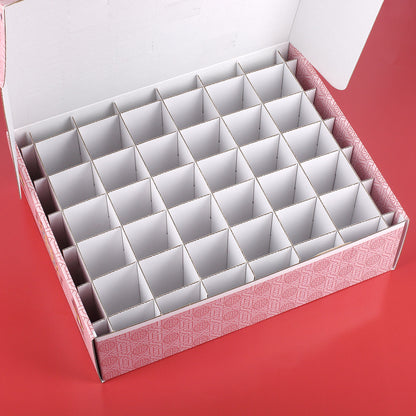 Innenansicht der 30 Fächer des Kalender zum Ramadan