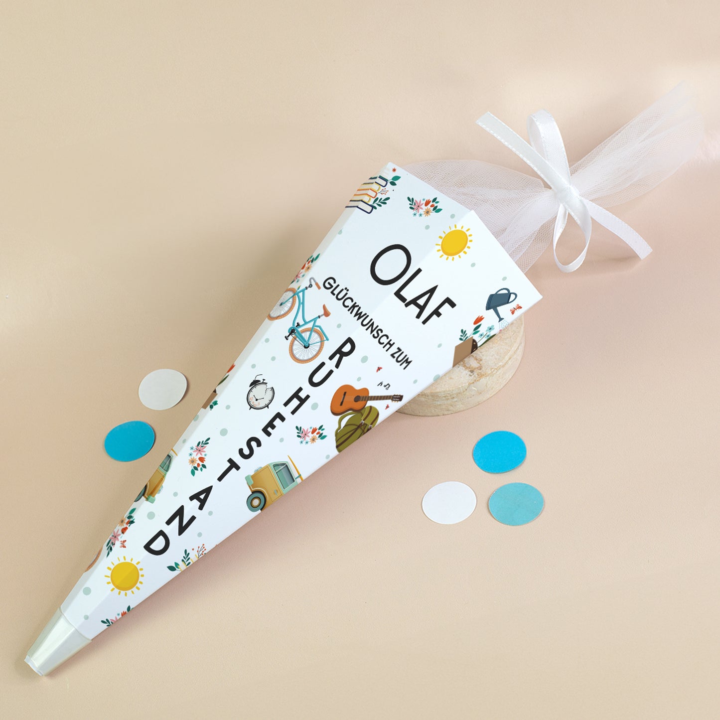 kleine Schultüte zum Renteneintritt mit Personalisierung und "Glückwunsch zum Ruhestand" als Geschenkidee für Rentner