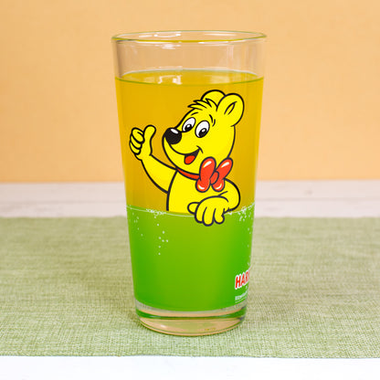 HARIBO Trinkglas in Grün ohne Personalisierung mit Goldbär Motiv, grünem Unterdruck und HARIBO Logo