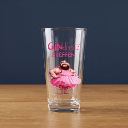 Leonardo Glas mit Ginderella Motiv und Name Steffen vor dunklem Hintergrund als Produktansicht ohne Getränk