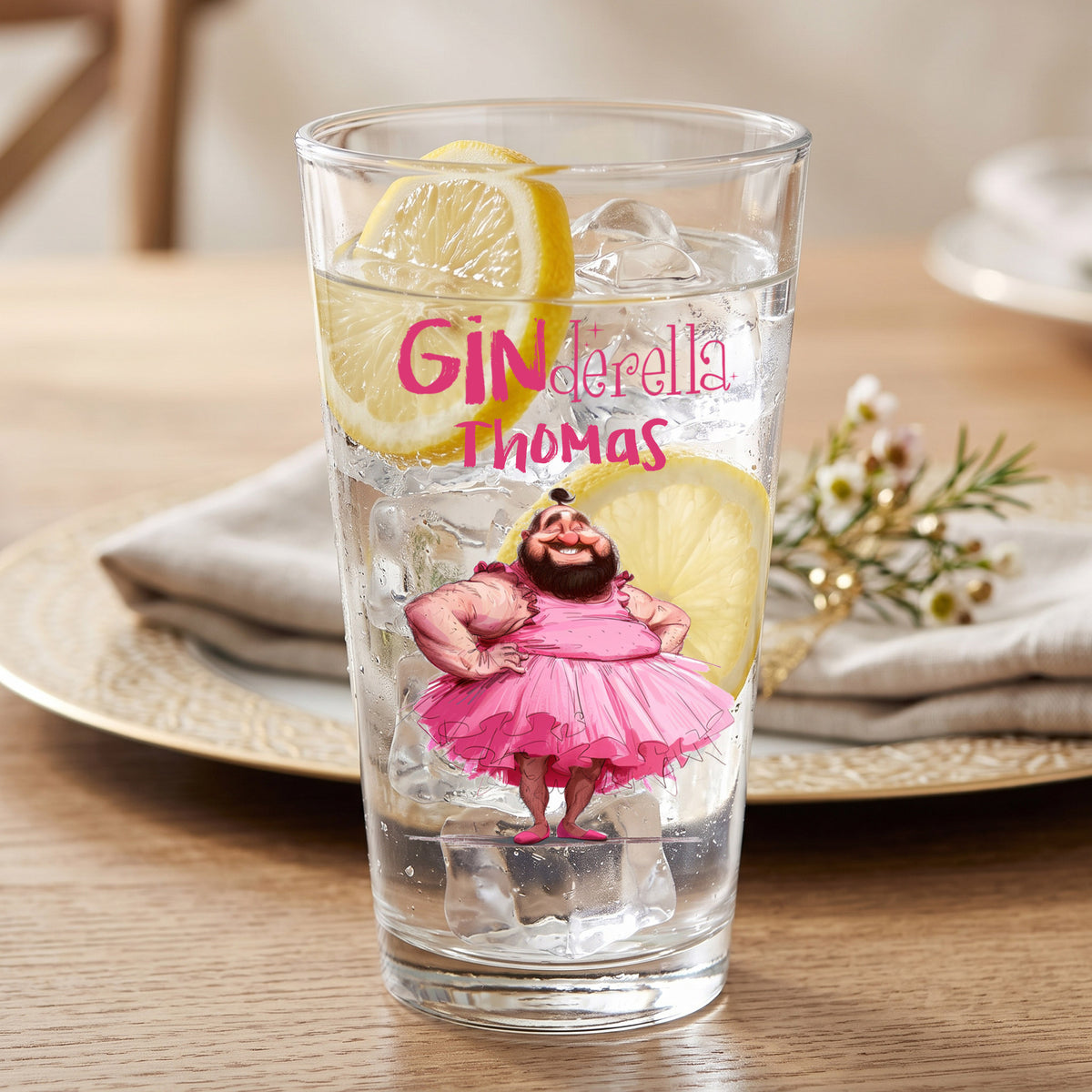 Trinkglas 'Ginderella' mit Name personalisiert als Geschenk für Männer –