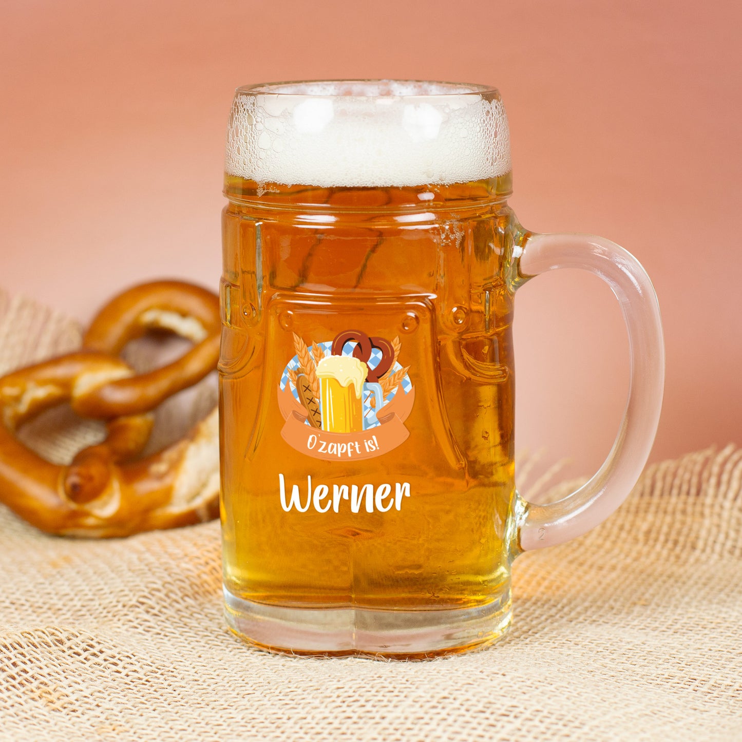 Bierkrug mit bayerischem Motiv und Name Werner – personalisiertes Glas mit Henkel