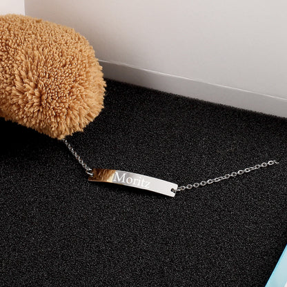 Baby-Armband mit Namensgravur in silber