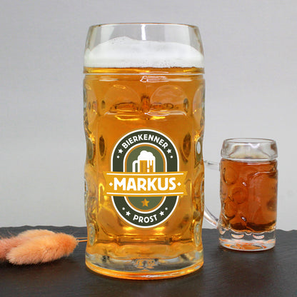 Halber Bierkrug (0,5 l) mit Aufdruck zum vergleich ist die 4cl Variante rechts daneben